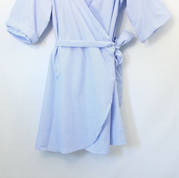 Venice Wrap Dress in Stripes - Picture 5 of 6